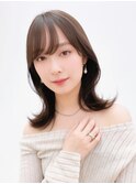 くびれヘア 外ハネミディ 透明感 ナチュラルブラウン 艶感