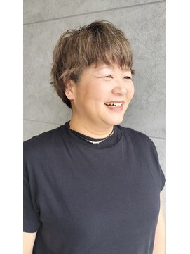 パウダーヘアー ルミニティ(powder hair luminity) ダブルカラーショートパーマスタイル