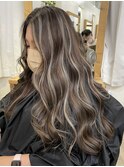 小顔へア アッシュカラーグレージュハイライトカラー◎