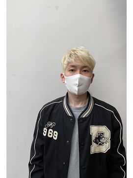 ラビソル(L a v i s o l) ブリーチショートカット20代30代40代