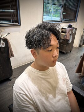 ブライトメン 門真(Breit-men-) ツイストアップバング