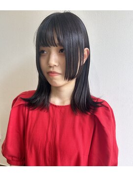イエン(ien) 黒髪ヘア