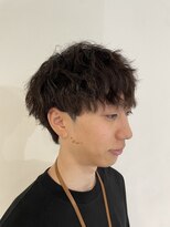 ニアウ 伊勢崎連取店(Niau)&nbsp;刈り上げセンターパート/波巻きツイストスパイラル/伊勢崎