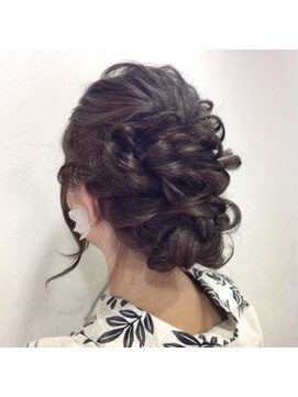 ヤソ(yaso) 浴衣でアップ