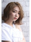 ハイトーンベージュ
