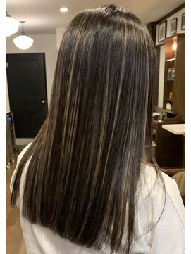 シフト ニュートラル(SHIFT N) コントラストハイライト