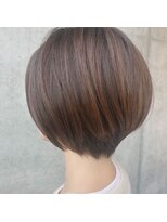 アメリア(ameria)&nbsp;40代からの髪型☆シルエット美人ショートボブ☆表参道×長岡