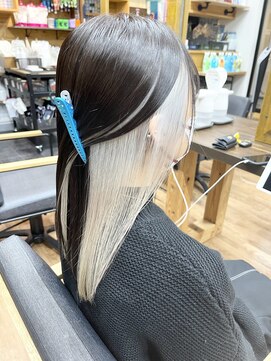 ルッカヘアガーデン バイ ラッシュゴールド(RUCCA HAIR GARDEN by LUSH GOLD) ホワイトインナーカラー