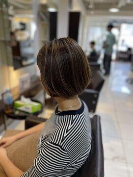 スティラ スムース 高田馬場(Stilla smooth) ハイライトカラー・白髪ぼかしハイライトカラー