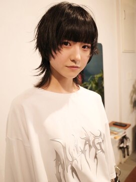 ヨー(Yoh-) 【中性ウルフ/中里千尋】ウルフ/ロングウルフ/Y2K/レイヤー