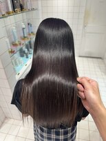 ロンドルーチェ 心斎橋(Lond luce)&nbsp;ダークアッシュ/ミディアムレイヤーカット［髪質改善/縮毛矯正］
