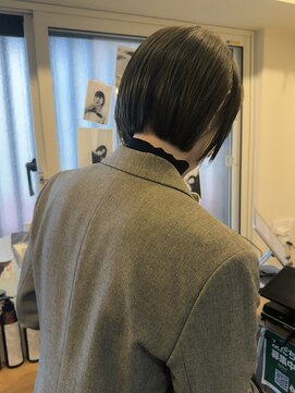 ニード(need) オリーブグレージュ　ミニボブ