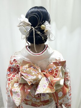 サクララ(Sakura la) 振袖/成人式/前撮り/タイトヘア／タイトシニヨン/胡蝶蘭/水引き