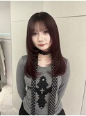 ザクザクレイヤーで大人かわいいボルドーカラー
