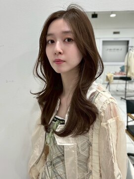 ユーフォリア 新宿通り(Euphoria) くびレイヤー/レイヤーカット/アッシュベージュ