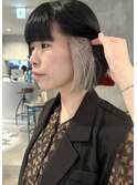 小顔レイヤーカット大人可愛い夏カラーホワイトシルバー