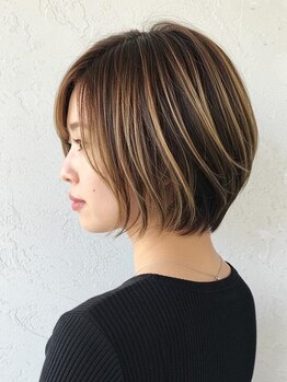 エレナ(Helena)の写真/大人ショートで魅力度UP！“似合わせ”重視のカットで、お客様を一番可愛く☆再現性の高さも◎