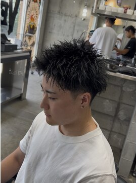 ヴェルゴ 沖浜店(vellgo) 扱いやすい大人っぽいスパイキーショート