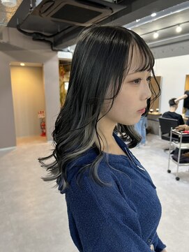 レブ 四条烏丸(Reb,) コントラストイヤリングカラー