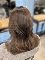 アリュウル 表参道(ALLURE)&nbsp;ショコラベージュ／ミルクティー／ミディアムレイヤー