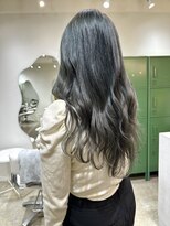 サビィ(Sabby)&nbsp;オリーブグレージュ/ブリーチ/ダブルカラー/氏川洸希/ロング