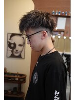 エディ(Edy)&nbsp;スパイキーショート刈り上げスキンフェード外国人風ローライト