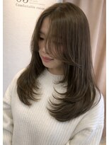 トゥーリ(tuuli)&nbsp;レイヤーカット＊オリーブベージュ　オリーブカラー　髪質改善
