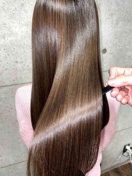 アールサロンサカエ(Rr SALON SAKAE) 20代30代40代必見 本物 髪質改善RrSALON HYDRO XEトリートメント