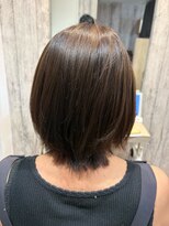 エヌアンドエー せんげん台店(N&A)&nbsp;艶感とまとまりが映える首元すっきりミディボブ