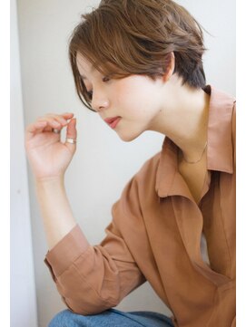 マリアバイアフロート(Maria by AFLOAT) 【添田】エアリーショート斜めバングひし形シルエットグレージュ