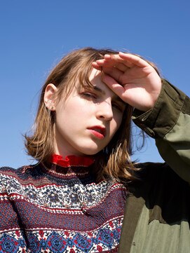 カラル(CARAL) 【CARAL】透けるべージューカラー＆ロブレイヤー