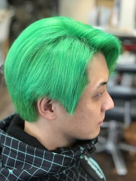 アーティスト サロン ショウ(artist salon SHOW) ハイトーンカラー×グリーン