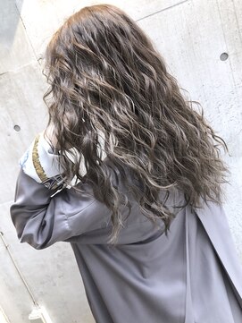 メリー(merry craftsman's factory) グレージュ！グラマラス巻き！