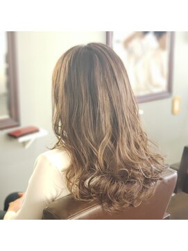 スプーン(SPOON) シークレットハイライトとコバルトブルー