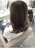 外ハネミルクベージュ