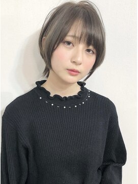 レミエ ダイカンヤマ(lemiie) 綺麗な丸みのショートミルクティーカラー