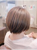 軽やかショートボブ