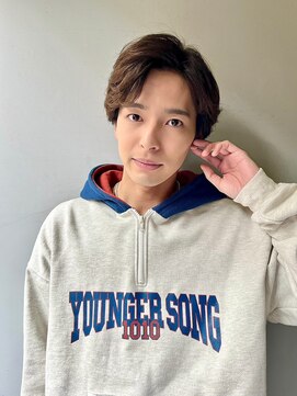 カーニー 上野(kearny) アップバング/ツーブロックマッシュ/波巻き[上野駅]