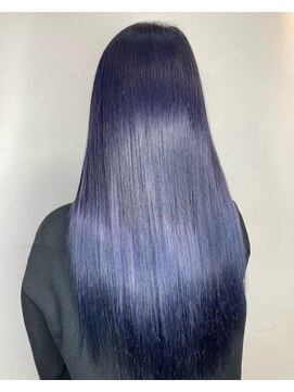 フツーロ 栄(FUTURO) ブルーグラデーション