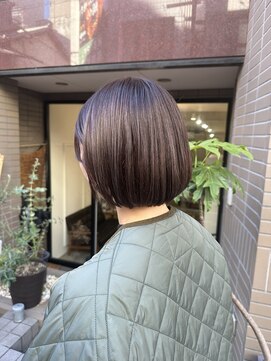 メール(mer) ラベンダーベージュ×ミニボブ