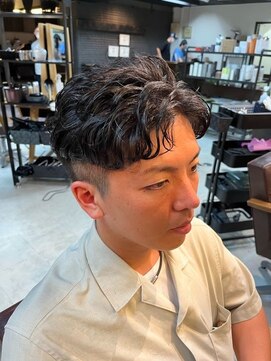ワンワンオー バーバーショップ 長浜店(@110 BARBER SHOP) リバースショートパーマ