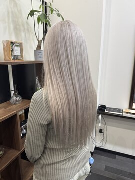 アウラシザーワークス(Aura scissors works) ホワイトカラー