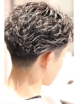 センターパートパーマ