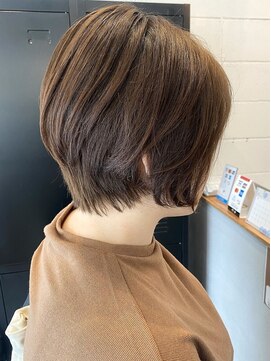 イン(in.) <40>ショートボブ