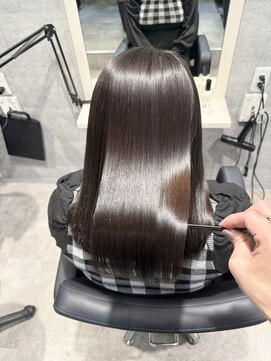 アンダーバーホワイト 栄店(_WHITE) 美髪矯正