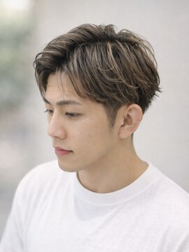 エアー 銀座タワー(AIR) ハイライトメンズカットブリーチハイトーンカラー刈り上げ