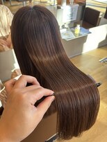 ロッカ(ROCCA)&nbsp;酸性ストレートで叶える柔らかな艶髪