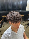 steelo 海外初ハイライト×抜け感パーマ