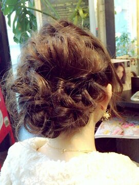 1+ アンプリュス(Unplus) ルーズ編み込みスタイル