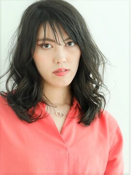 スタンス(stance) 無造作カールで、黒髪でも抜け感たっぷりセミロング♪[恵比寿]